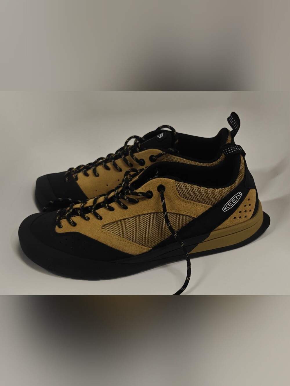 KEEN Jasper III Mens Sneakers Khaki Black Casual Trail Shoes Size 10.5